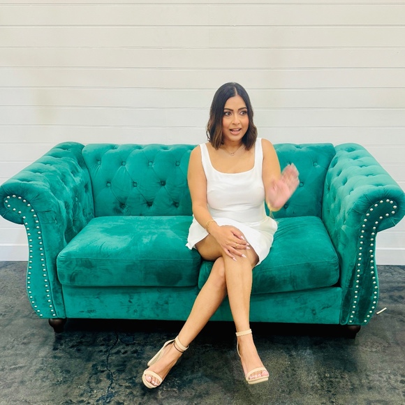 Meet your Posher, Tania - Picture 1 of 1